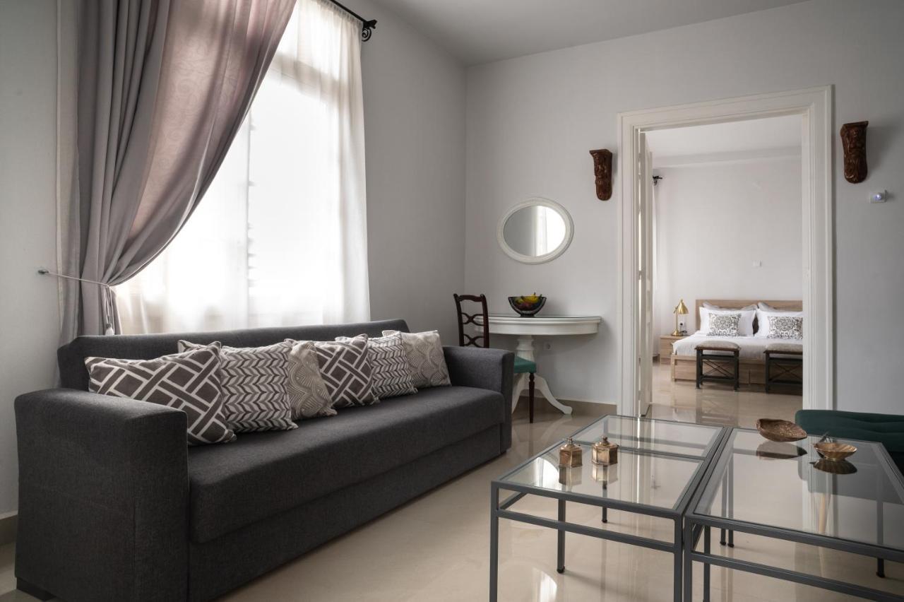 Polytimon, An Athenian Neoclassical Apartment Exterior foto