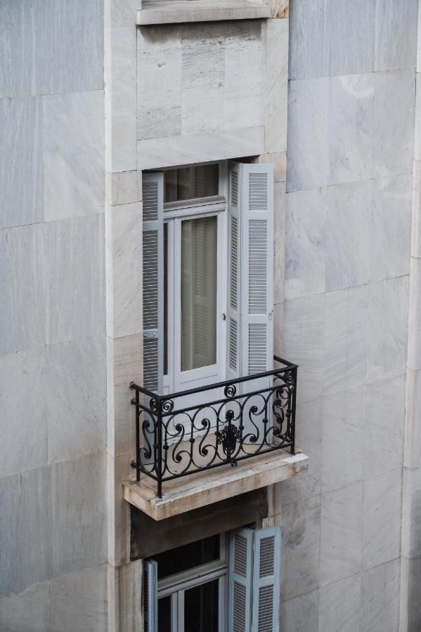 Polytimon, An Athenian Neoclassical Apartment Exterior foto