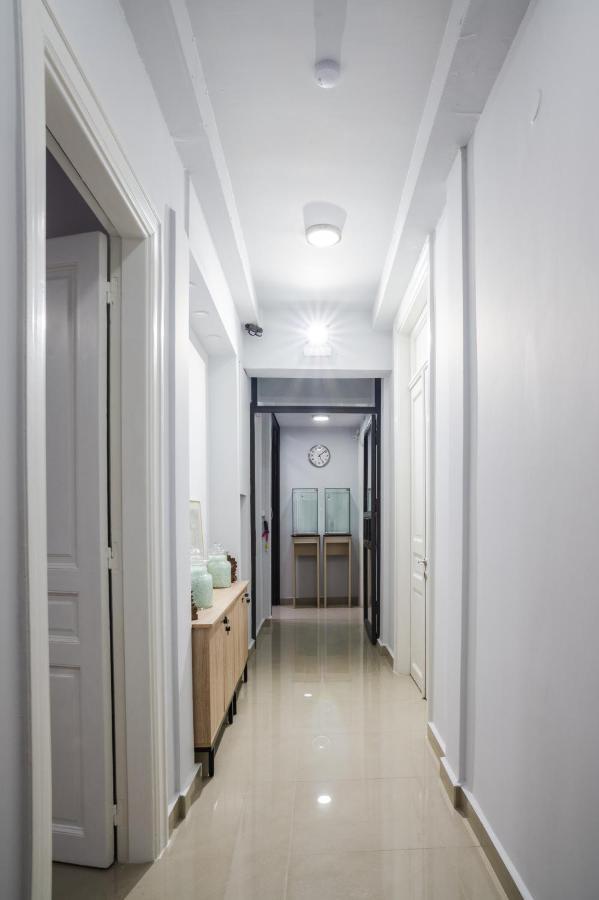 Polytimon, An Athenian Neoclassical Apartment Exterior foto