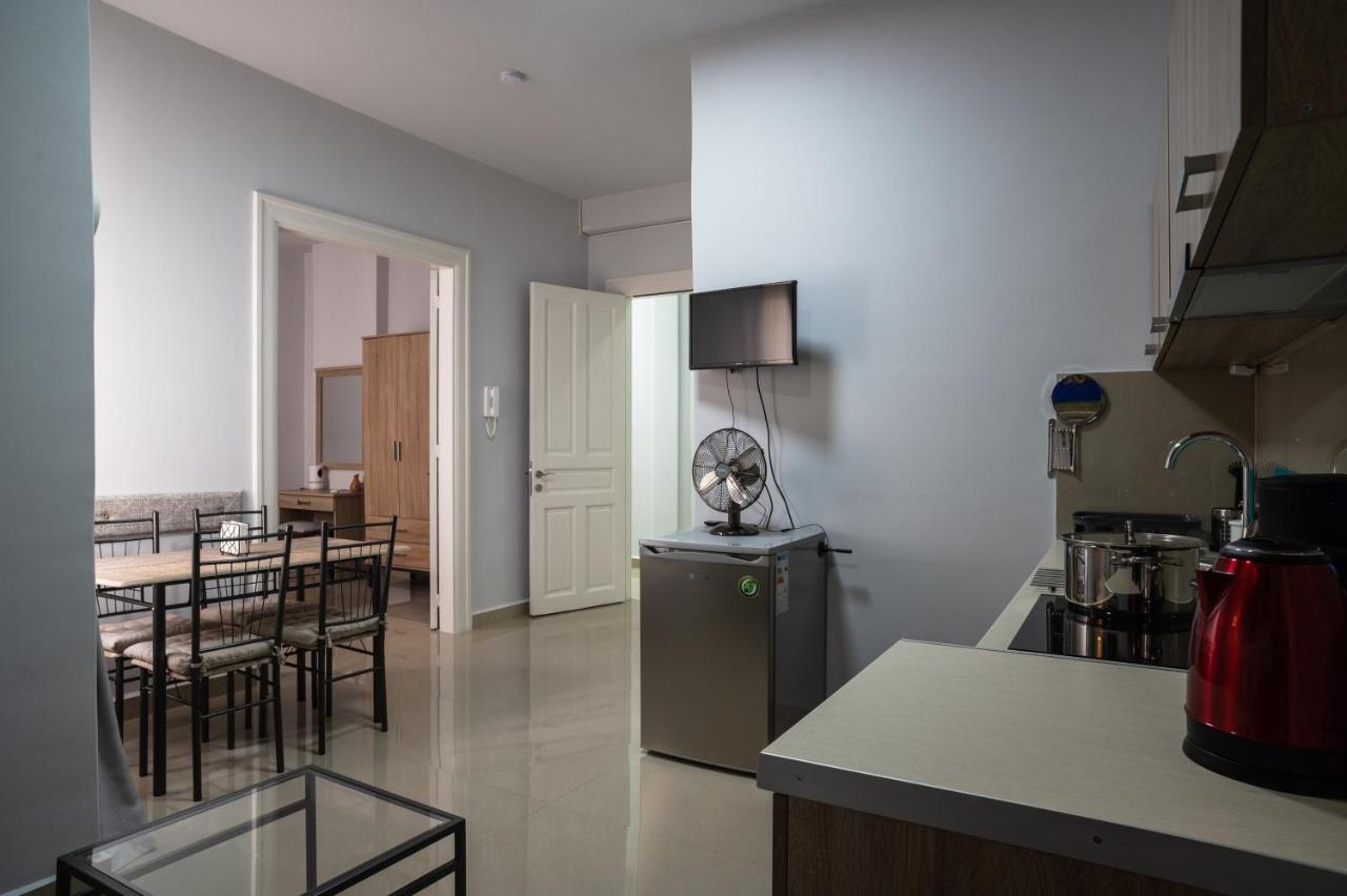 Polytimon, An Athenian Neoclassical Apartment Exterior foto