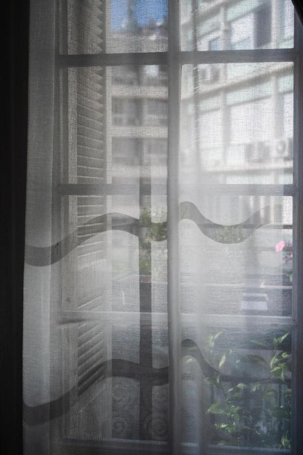 Polytimon, An Athenian Neoclassical Apartment Exterior foto