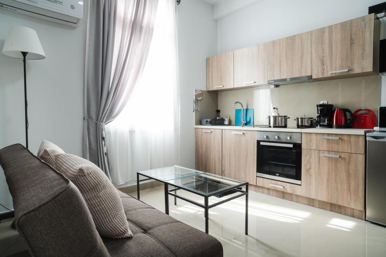 Polytimon, An Athenian Neoclassical Apartment Exterior foto