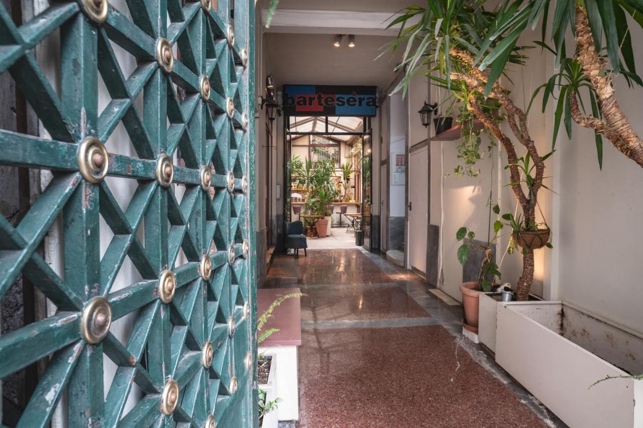 Polytimon, An Athenian Neoclassical Apartment Exterior foto